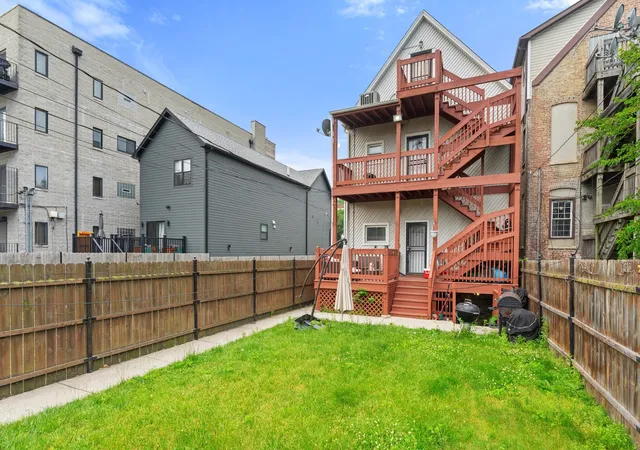 Homes for sale in Chicago, IL | 4339 S Indiana Ave, Chicago, IL 60653 | MLS# 12676518
