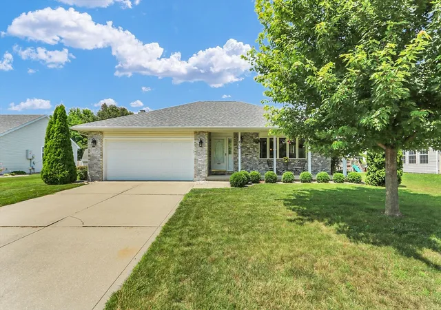 Homes for sale in St. Joseph, IL | 403 N Cedar Dr, St. Joseph, IL 61873 | MLS# 12676536