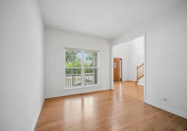 5th image of 206 S Western Ave, Bartlett, IL 60103 | MLS# 12676540