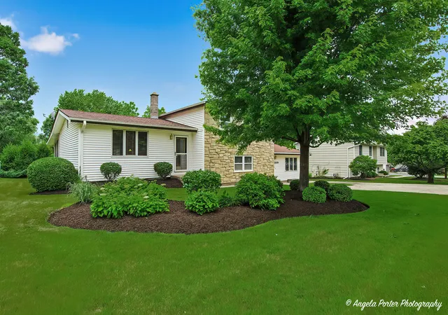 1st image of 7509 Villa Ct, Spring Grove, IL 60081 | MLS# 12676557