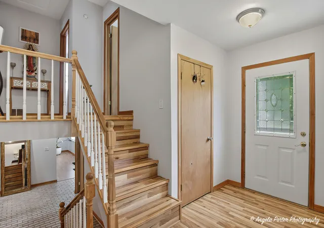 Photo 3 of Single family home for sale at 7509 Villa Vista Ct, Spring Grove, IL 60081 | MLS# 12676557 | Listing updated on 2026-09-26