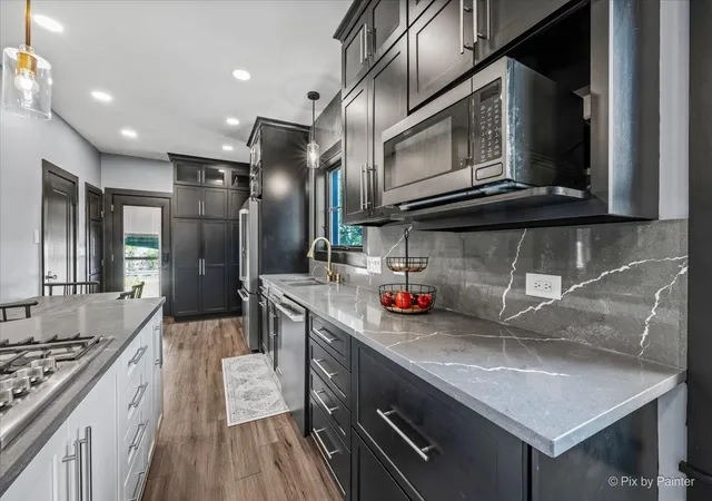 Photo 3 of Single family home for sale at 7224 W 112th Street, Worth, IL 60482 | MLS# 12676575 | Listing updated on 2026-08-28