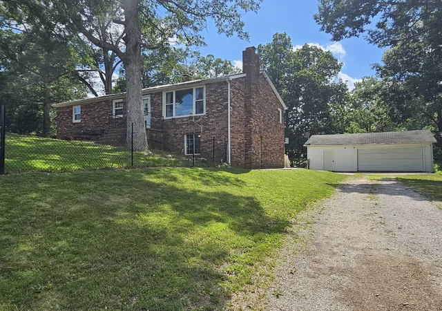 Single family home for sale at 8841 N Triton Ln, Mount Vernon, IL 62864 | MLS# 12676604 | Listing updated on 2026-07-15