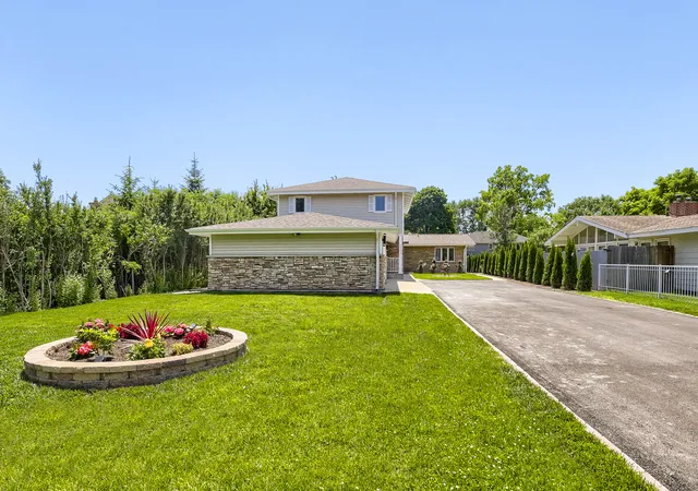4th image of 1325 E Lake Ave, Glenview, IL 60025 | MLS# 12676606
