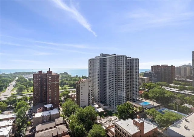 2nd image of 4343 N Clarendon Ave #2304, Chicago, IL 60613 | MLS# 12676641