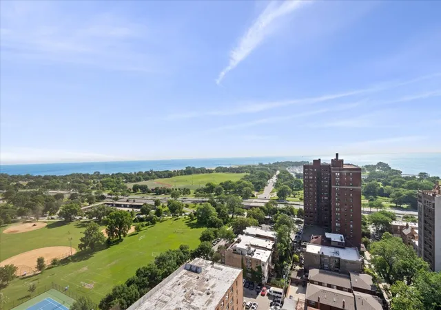 3rd image of 4343 N Clarendon Ave #2304, Chicago, IL 60613 | MLS# 12676641