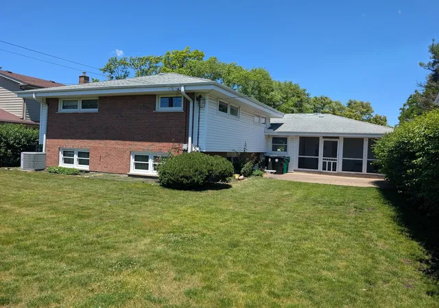 Homes for sale in Park Ridge, IL | 1443 Crain St, Park Ridge, IL 60068 | MLS# 12676642