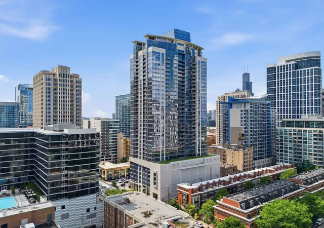 Homes for sale in Chicago, IL | 100 E 14Th St #2706, Chicago, IL 60605 | MLS# 12676680