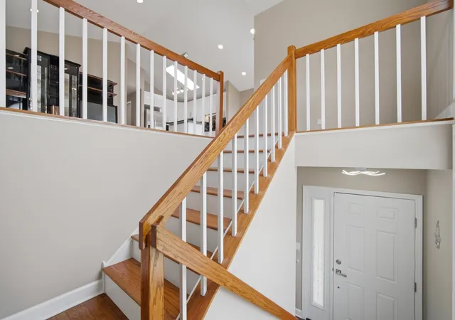 Homes for sale in Buffalo Grove, IL | 434 Le Parc Cir, Buffalo Grove, IL 60089