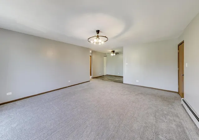 Homes for sale in Chicago Ridge, IL | 10428 Ridgeland Ave #6, Chicago Ridge, IL 60415 | MLS# 12676698