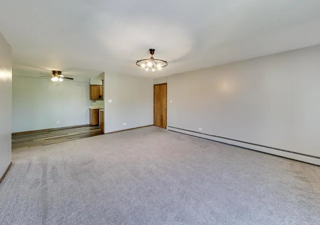 Homes for sale in Chicago Ridge, IL | 10428 Ridgeland Ave #6, Chicago Ridge, IL 60415 | MLS# 12676698