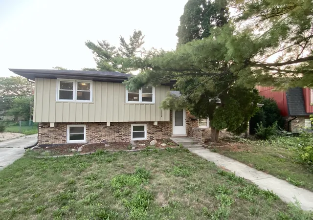 Homes for sale in South Holland, IL | 16428 Wabash Ave, South Holland, IL 60473 | MLS# 12676809