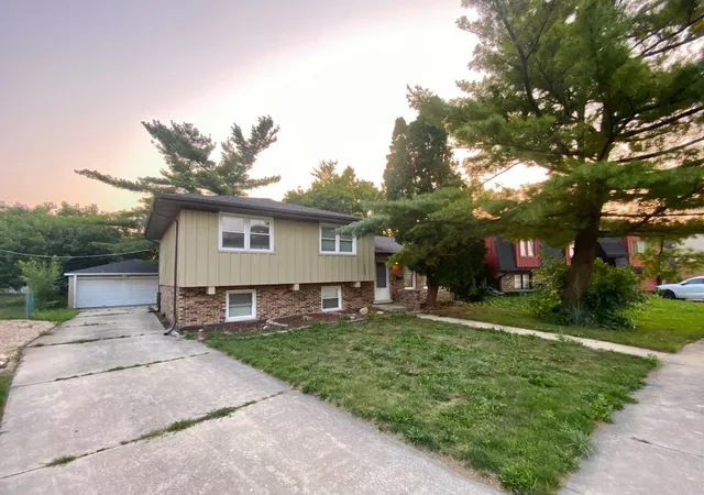 Homes for sale in South Holland, IL | 16428 Wabash Ave, South Holland, IL 60473 | MLS# 12676809