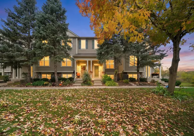 Photo 1 of Townhouse for sale at 28796 W Pondview Dr, Lakemoor, IL 60051 | MLS# 12676811 | Listing updated on 2026-10-21
