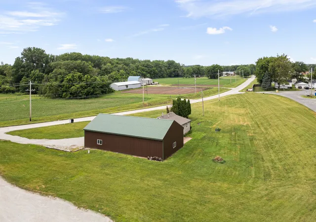 Homes for sale in Milan, IL | 2303 Big Island Pkwy, Milan, IL 61264 | MLS# 12676815