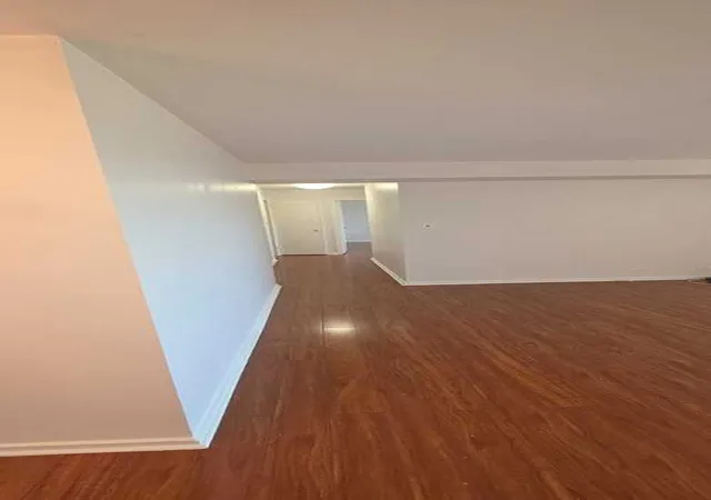 2nd image of 3950 N Lake Shore Dr, Chicago, IL 60613