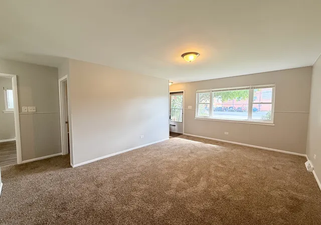 3rd image of 826 Williams St, Calumet City, IL 60409 | MLS# 12676846