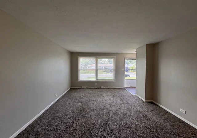 3rd image of 3312 Maple Ln, Hazel Crest, IL 60429 | MLS# 12676851