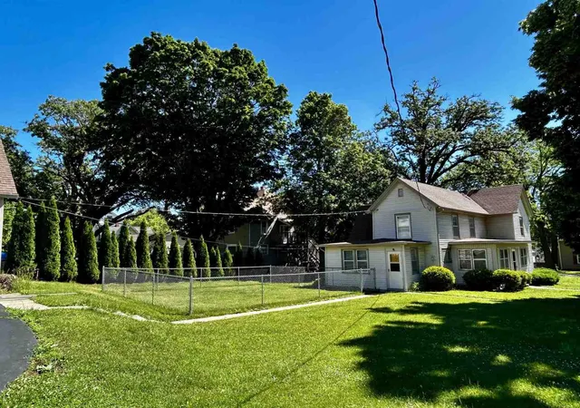 3rd image of 126 E 6Th St, Pecatonica, IL 61063 | MLS# 12676881