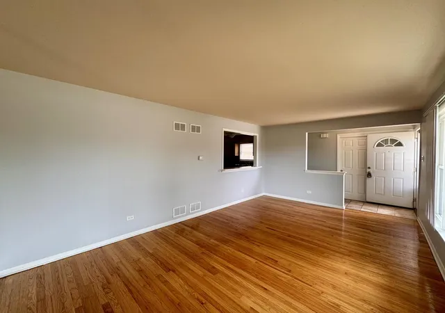 Photo 2 of Single family home for sale at 519 Paxton Ave, Calumet City, IL 60409 | MLS# 12676891 | Listing updated on 2026-09-17