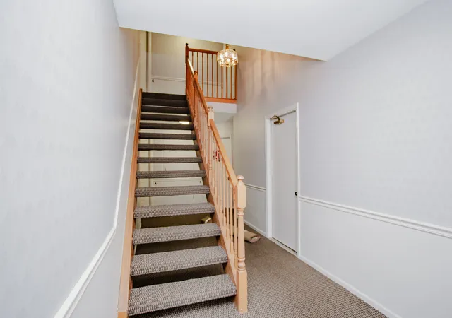 2nd image of 1401 Plum Ct #D, Mount Prospect, IL 60056 | MLS# 12676896