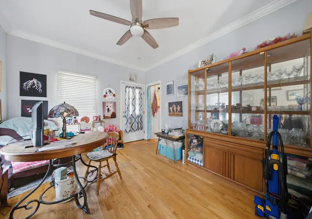 Listing Photo 4 - Condo for sale in building located at 1004 Oakland Ave, Joliet, IL 60435