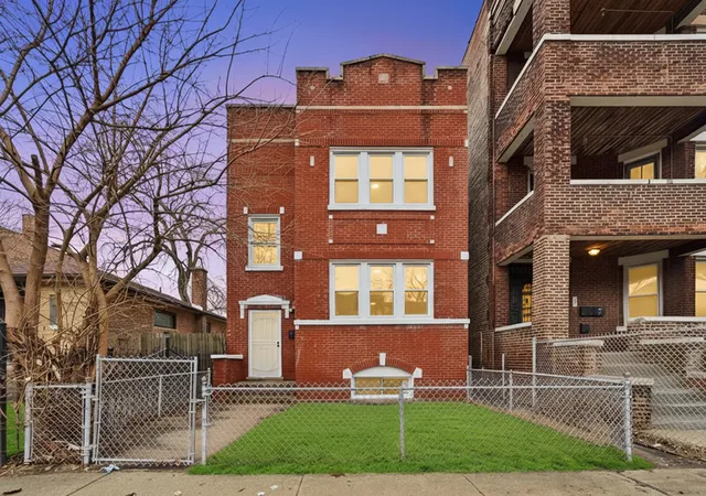 Homes for sale in Chicago, IL | 6623 S Vernon Ave, Chicago, IL 60637 | MLS# 12677038
