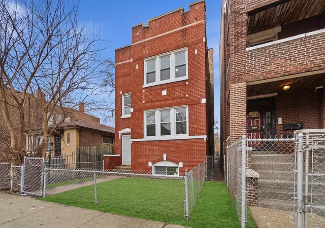Homes for sale in Chicago, IL | 6623 S Vernon Ave, Chicago, IL 60637 | MLS# 12677038