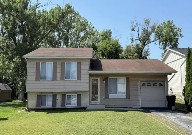 1st image of 18018 Chantilly Ln, Hazel Crest, IL 60429 | MLS# 12677061