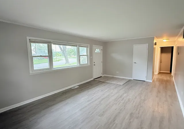 Photo 3 of Single family home for sale at 338 Waldmann Dr, Park Forest, IL 60466 | MLS# 12677064 | Listing updated on 2026-08-07