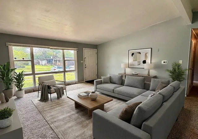 3rd image of 1133 Parkview Ave, Chicago Heights, IL 60411 | MLS# 12677075