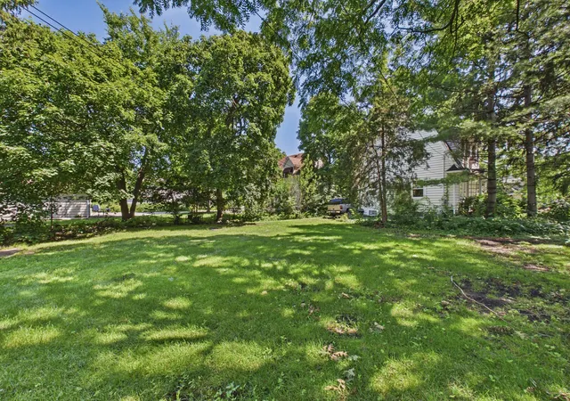 Homes for sale in Elmhurst, IL | 306 N Maple Ave, Elmhurst, IL 60126 | MLS# 12677097