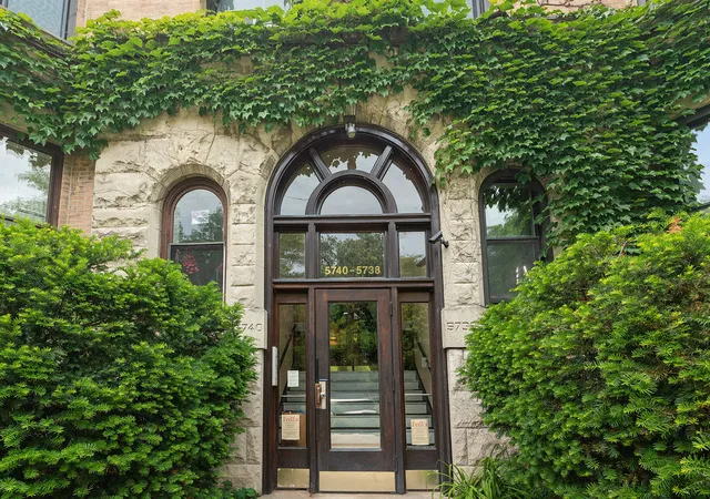 Homes for sale in Chicago, IL | 5738 40 S Kenwood Ave #3, Chicago, IL 60637 | MLS# 12677119