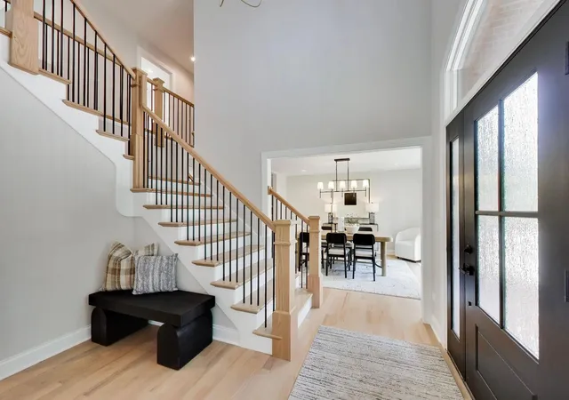 3rd image of 2432 Legacy Dr, Aurora, IL 60502 | MLS# 12677209