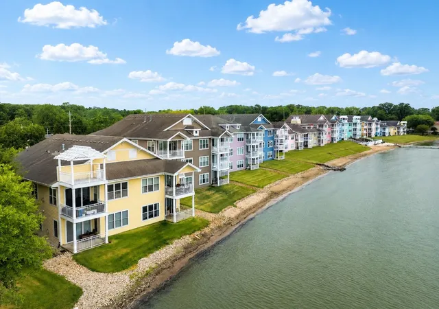 Homes for sale in Cedar Lake, IN | 13232 Lake Shore Dr #101, Cedar Lake, IN 46303 | MLS# 12677215