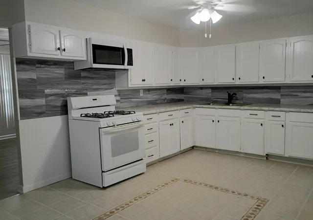 3rd image of 21845 Orion Ave, Sauk Village, IL 60411 | MLS# 12677239