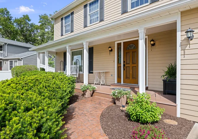 Homes for sale in Rock Island, IL | 8513 17Th St W, Rock Island, IL 61201 | MLS# 12677269