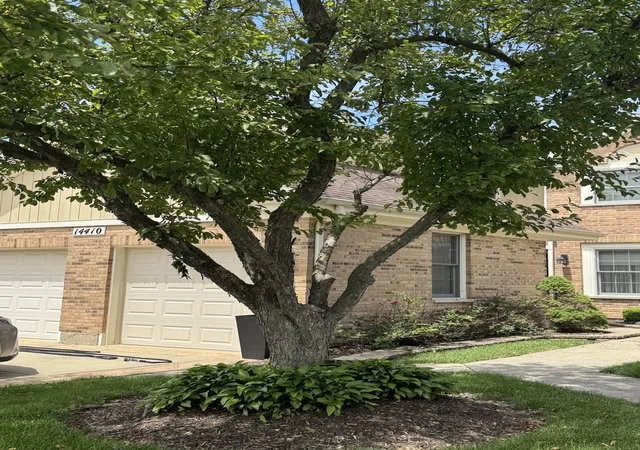 Homes for sale in Orland Park, IL | 14410 Crystal Tree Dr, Orland Park, IL 60462 | MLS# 12677283