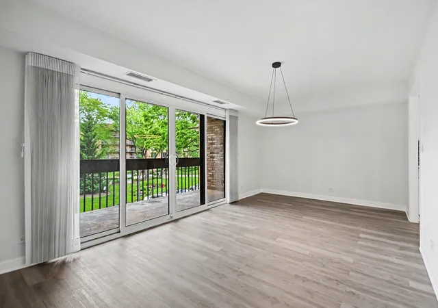 Homes for sale in Northbrook, IL | 1671 Mission Hills Rd #201, Northbrook, IL 60062 | MLS# 12677307