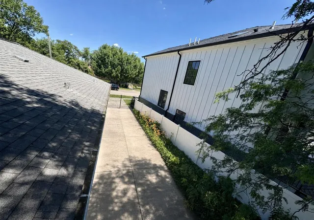 21st image of 6016 N Ionia Ave, Chicago, IL 60646 | MLS# 12677313