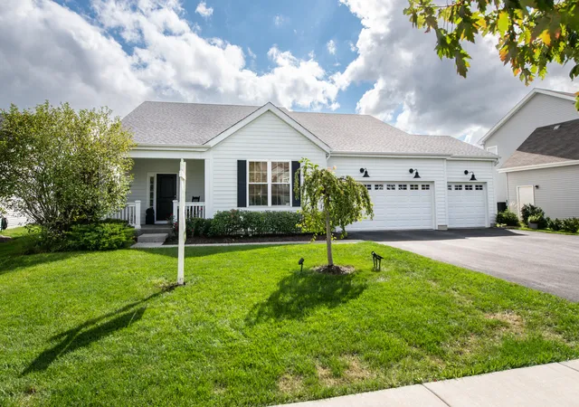 Photo 1 of Single family home for sale at 743 Juniper St, Oswego, IL 60543 | MLS# 12677372 | Listing updated on 2026-10-02