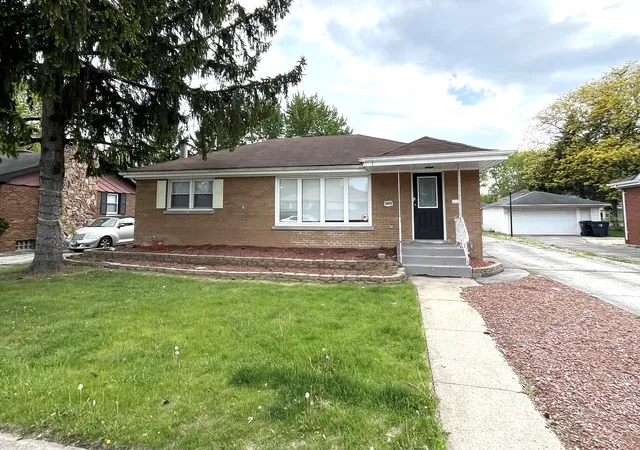 Homes for sale in South Holland, IL | 16626 Holland Ave, South Holland, IL 60473 | MLS# 12677374