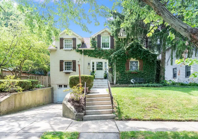 Photo 3 of Single family home for sale at 45 S Julian St, Naperville, IL 60540 | MLS# 12677402 | Listing updated on 2026-09-22