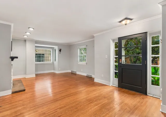 Photo 4 of Single family home for sale at 45 S Julian St, Naperville, IL 60540 | MLS# 12677402 | Listing updated on 2026-09-22