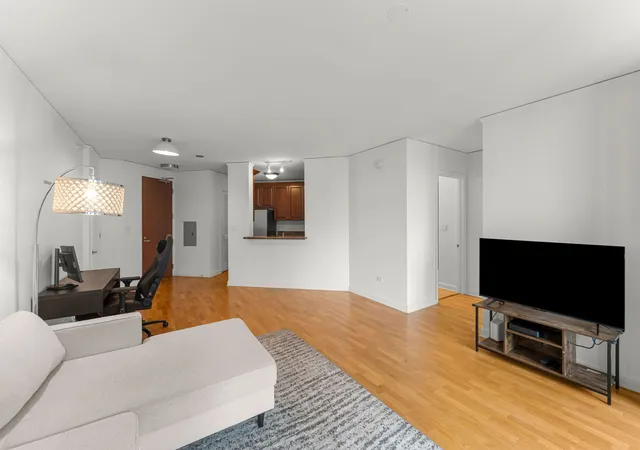 5th image of 420 E Waterside Dr #1802, Chicago, IL 60601 | MLS# 12677455