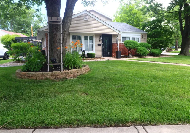 Homes for sale in Park Forest, IL | 338 Mohawk St, Park Forest, IL 60466 | MLS# 12677458
