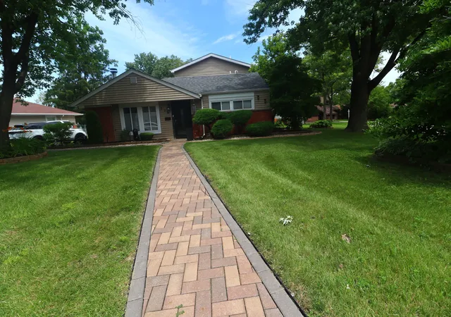 Homes for sale in Park Forest, IL | 338 Mohawk St, Park Forest, IL 60466 | MLS# 12677458