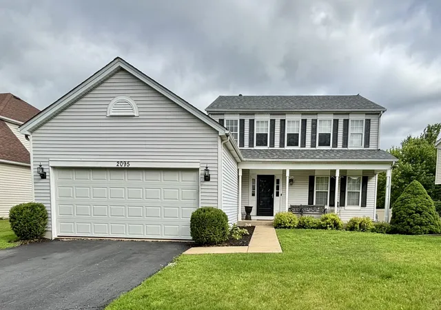 Homes for sale in Plainfield, IL | 2095 Wesmere Lakes Dr, Plainfield, IL 60586 | MLS# 12677467
