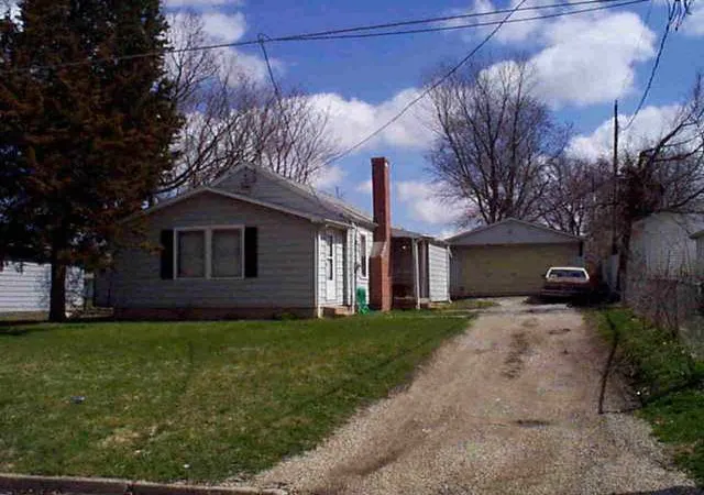 Homes for sale in Bloomington, IL | 604 S Western Ave, Bloomington, IL 61701 | MLS# 12677470