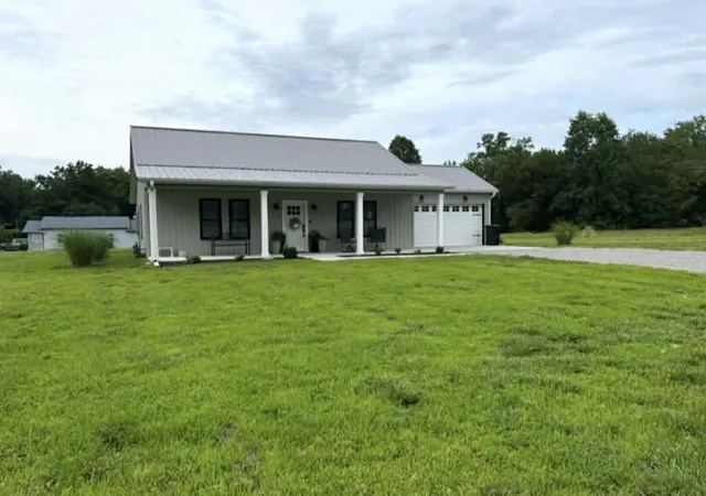 2nd image of 13271 Hope Ln, Benton, IL 62812 | MLS# 12677487